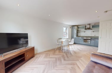 Kirkstall Lane, Kirkstall, Leeds - Image 2