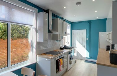 Queens Road, Clarendon Park, Leicester - Image 2