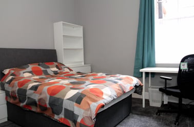 College Avenue, Highfields, Leicester - Image 3