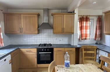 Newport, Uphill, Lincoln - Image 2