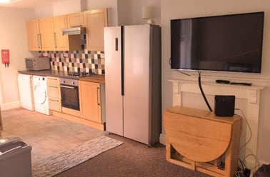 Whitehall Terrace, West End, Lincoln - Image 3