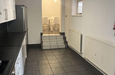 Broadgate, City Centre, Lincoln - Image 2