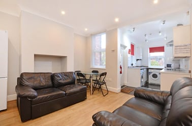 Queens Road, Heeley, Sheffield - Image 2