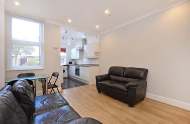 Queens Road, Heeley, Sheffield - Image 3