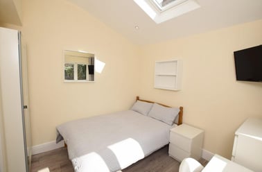 Rothesay Avenue, Radford, Nottingham - Image 2