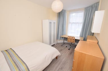 Teversal Avenue, Radford, Nottingham - Image 2