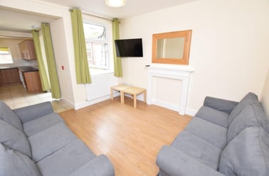 Teversal Avenue, Radford, Nottingham - Image 3