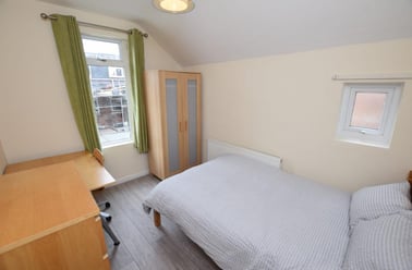 Teversal Avenue, Radford, Nottingham - Image 3