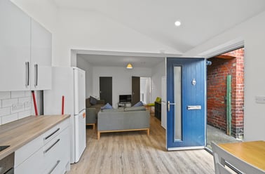 Rosedale Road, Sharrowvale, Sheffield - Image 3