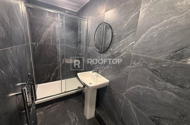 Thornville Mount, Hyde Park, Leeds - Image 3