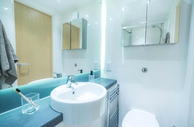 Platinum Studio (Double Occupancy Only), Avon Studios, Midland Rd, City Centre, Bath - Image 3