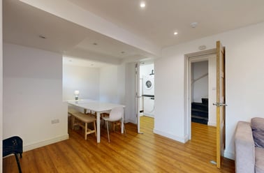 Wilmslow Road, Fallowfield, Manchester - Image 2