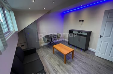 Hyde Park Road, Hyde Park, Leeds - Image 3