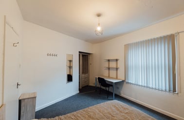 Ashby Square, City Centre, Loughborough - Image 3