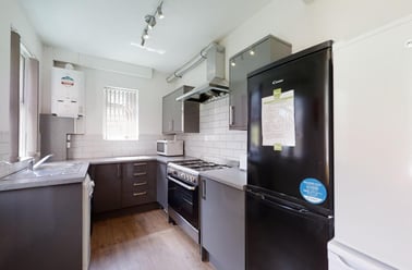 Westbrook Bank, Sharrowvale, Sheffield - Image 3