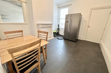 Club Garden Road, Highfield, Sheffield - Image 3