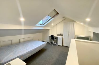 Priestley Steet, Heeley, Sheffield - Image 3