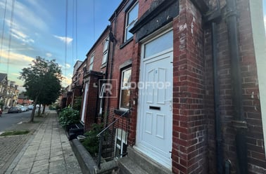 Quarry Mount Terrace, Rampart Road, Leeds - Image 2