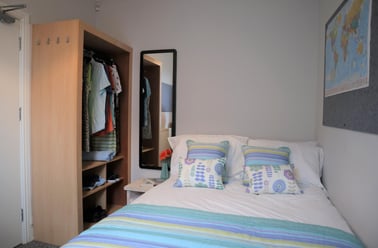 Oxford Street, City Centre, Loughborough - Image 3