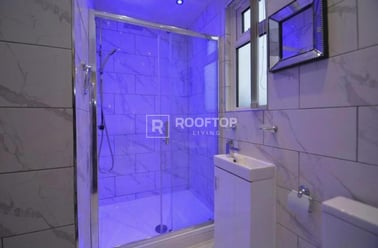 Victoria Road, Hyde Park, Leeds - Image 3