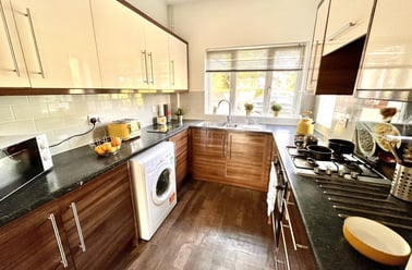 Ashby Road, City Centre, Loughborough - Image 2