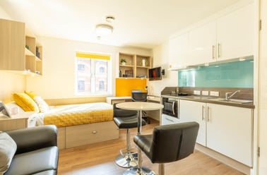 Classic Studio - Limited View, Iron Bridge Studios, Lower North Street, Pennsylvania, Exeter - Image 2