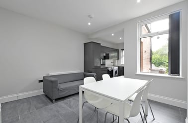 Clough Road, Highfield, Heeley, Sheffield - Image 3