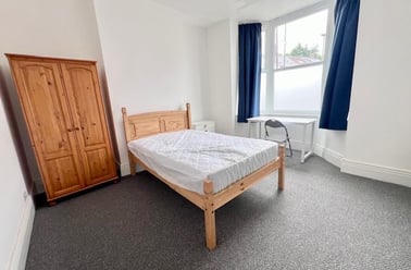 Fieldhead Road, Highfield, Sheffield - Image 3