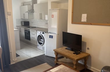 St Andrews Place, City Centre, Lincoln - Image 2