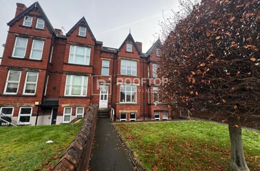 Brudenell Road, Hyde Park, Leeds - Image 2