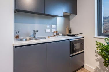 Classic Studio, Hollis Wharf, Lower Bristol Road, Oldfield Park, Bath - Image 3