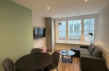 Small Street, City Centre, Bristol - Image 2