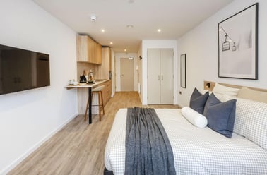 Superior Adaptable Studio Floors 6-10, The Fabric Works, 4 Leylands Road, Hyde Park, Leeds - Image 3