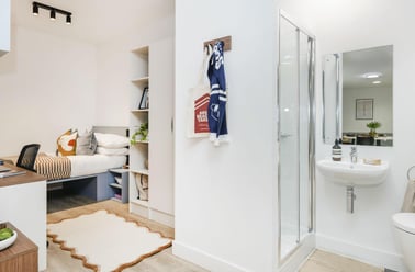 Classic 4 Bed Ensuite, The Propeller Quarter, Fairlawn Avenue, Near University, Bristol - Image 2