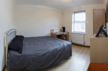 Goldfinch Close, City Centre, Loughborough - Image 3