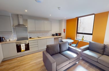 Fitzhardinge House, City Centre, Bristol - Image 2