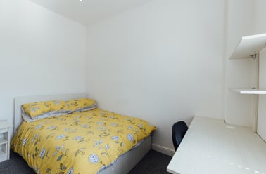 Broad Street, City Centre, Loughborough - Image 2