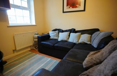Goldfinch Close, City Centre, Loughborough - Image 2