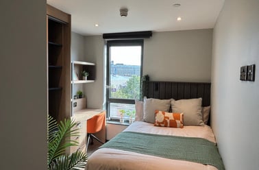 Modern Standard Ensuite, The Port On The Square, Surrey Street, City Centre, Bristol - Image 2