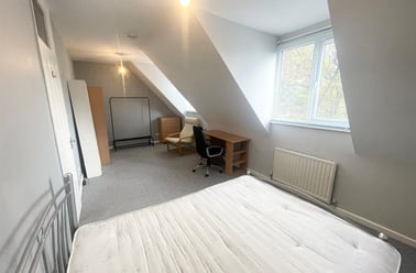 Park Ravine, Lace Market, Nottingham - Image 2