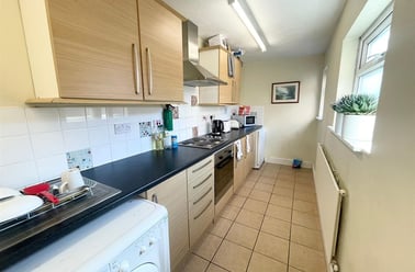 Beeston Road, Dunkirk, Nottingham - Image 3