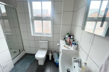 Gregory Avenue, Lenton, Nottingham - Image 2