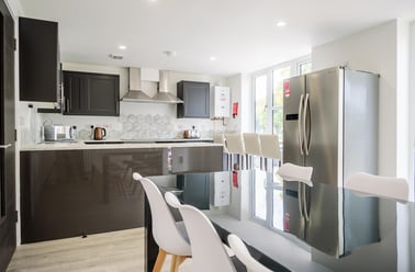 Queens Road East, Lenton Abbey, Nottingham - Image 3