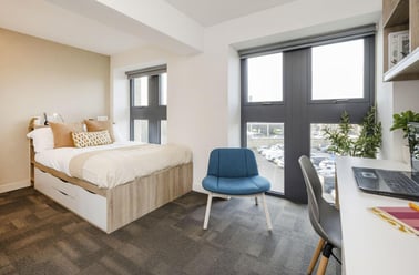 Superior Ensuite, Gillows, 23-25 North Road, City Centre, Lancaster - Image 2