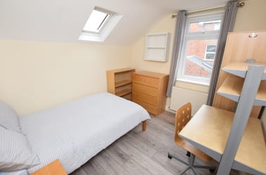 Dunlop Avenue, Lenton, Nottingham - Image 3