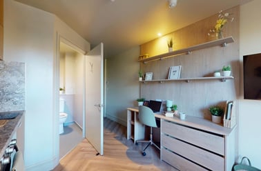 Ashby Road, City Centre, Loughborough - Image 2