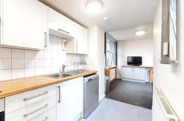 Lower Brown Street, Highfields, Leicester - Image 2