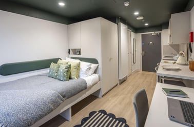Silver Plus Studio, The Keel Houses, 8 Lower Gilmore Place, Fountainbridge, Edinburgh - Image 2