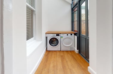 Hewson Road, West End, Lincoln - Image 2