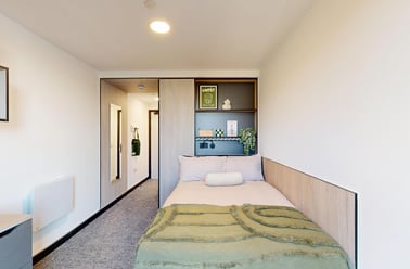 Classic Ensuite Ground, Bridgeside, Radmarsh Road, Lenton, Nottingham - Image 2